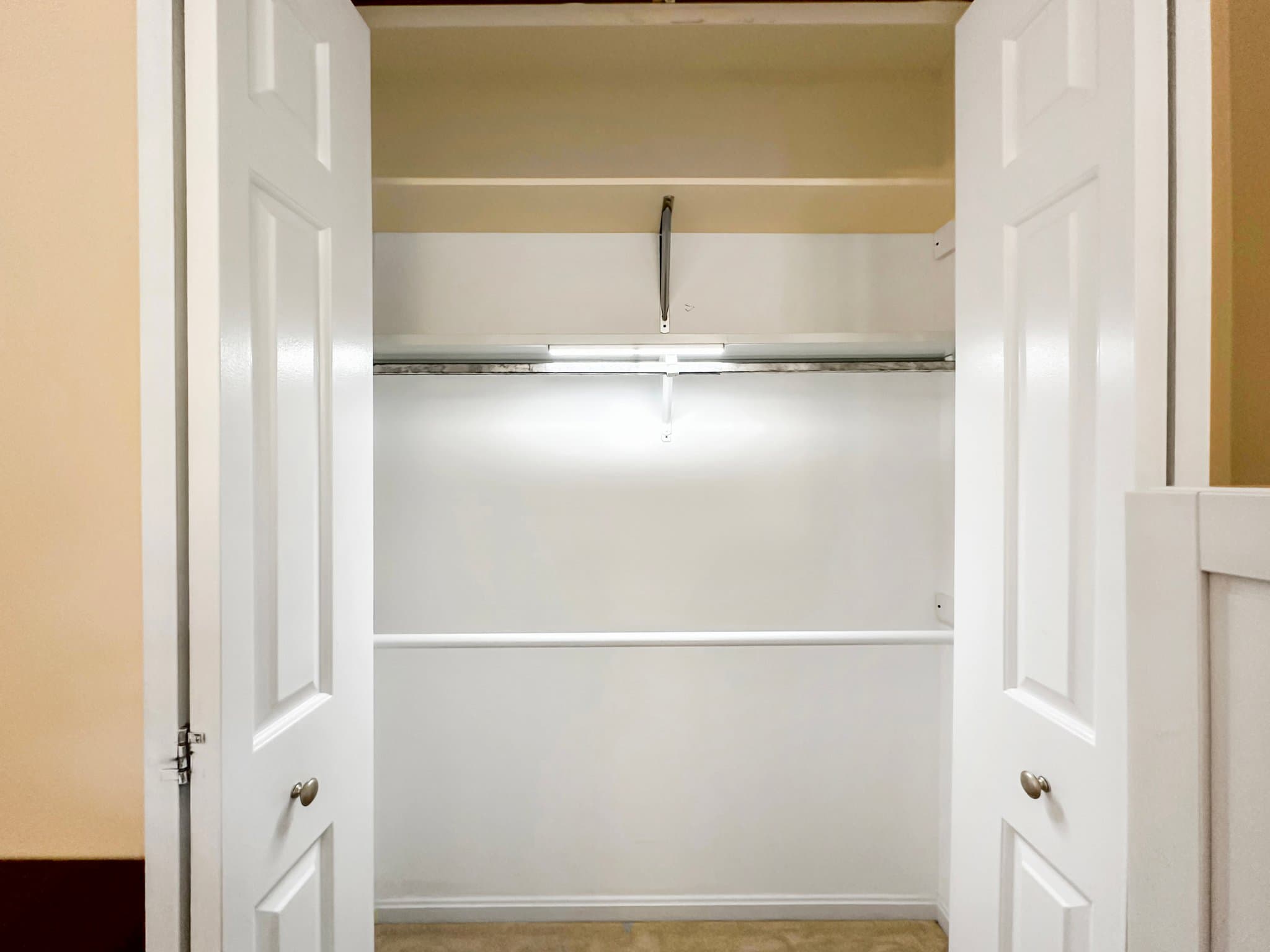 Highland House: 6636 Isle of Skye Dr, Highland MD 20777