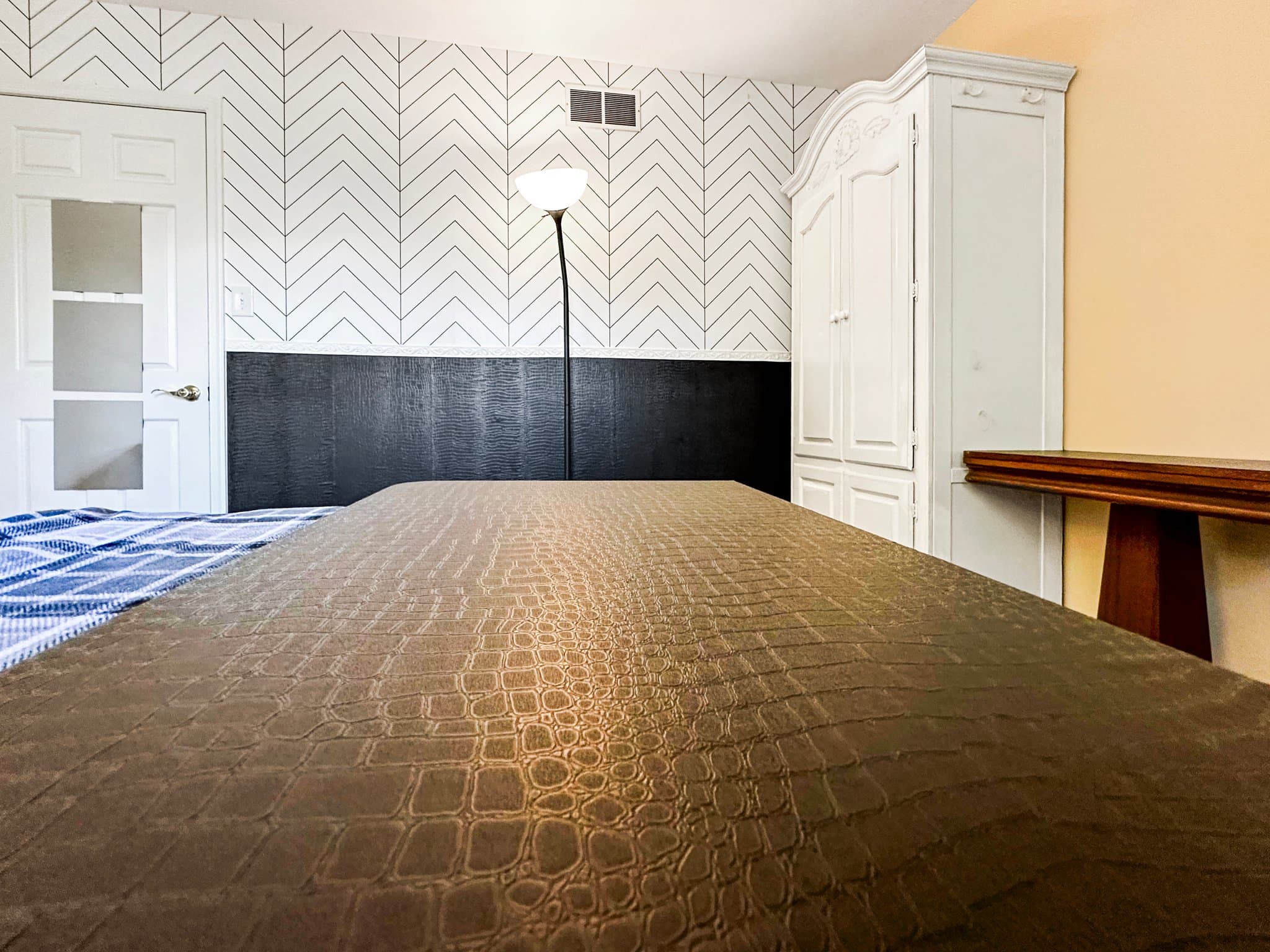 Highland House: 6636 Isle of Skye Dr, Highland MD 20777