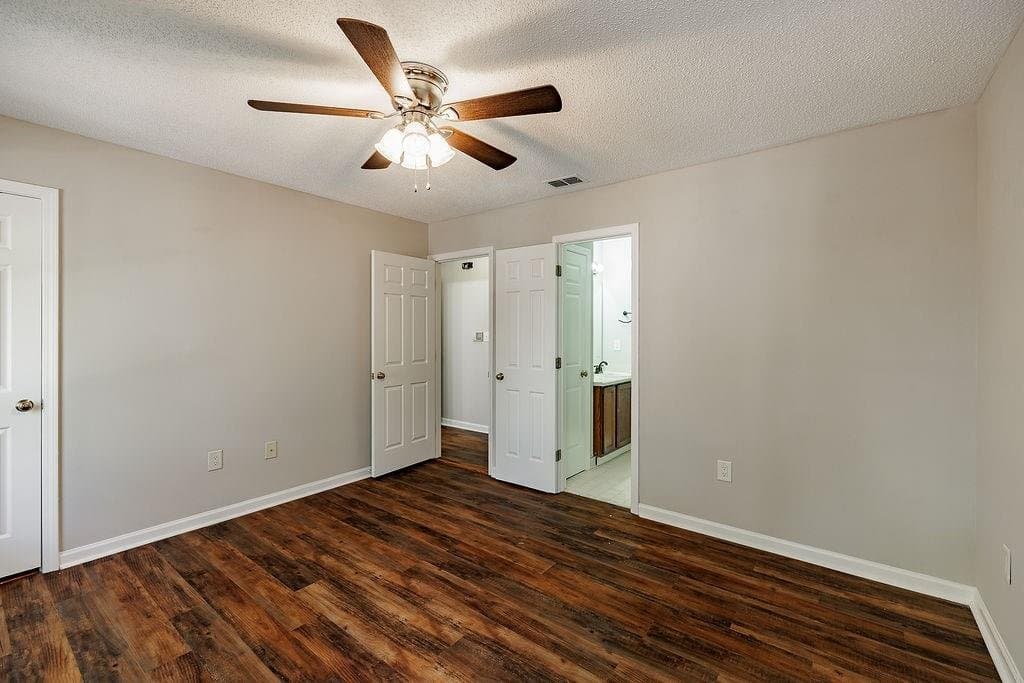 Athens Condo: 345a Research Dr