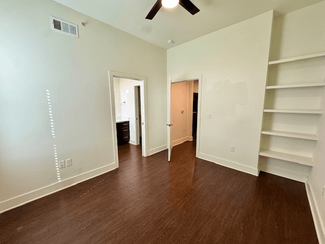 Springdale Apartment: 726 E Emma Ave