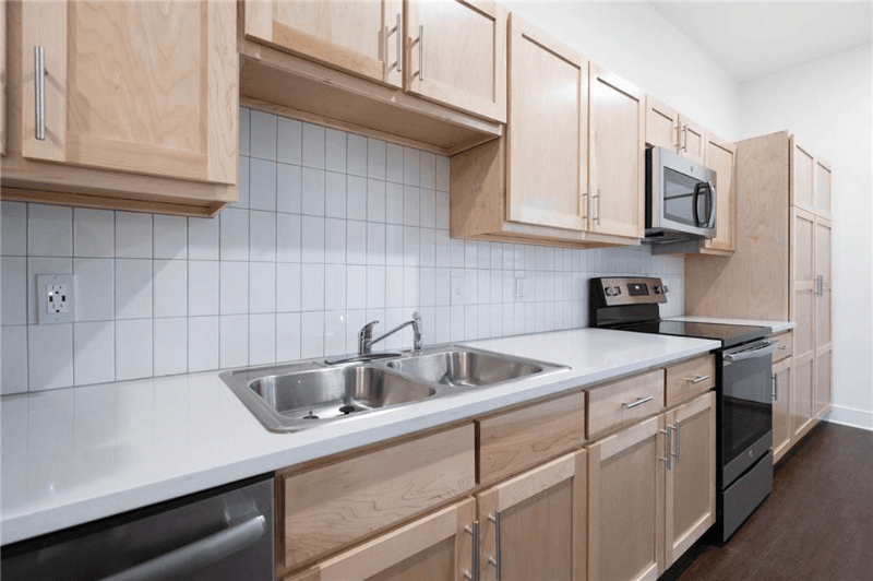 Springdale Apartment: 726 E Emma Ave