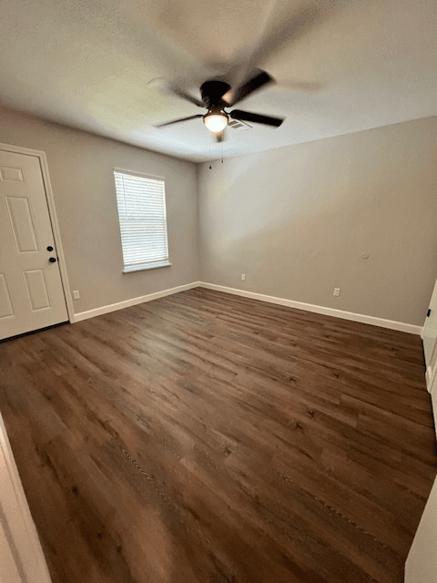 Springdale Multiplex: 302 Trailside Terrace