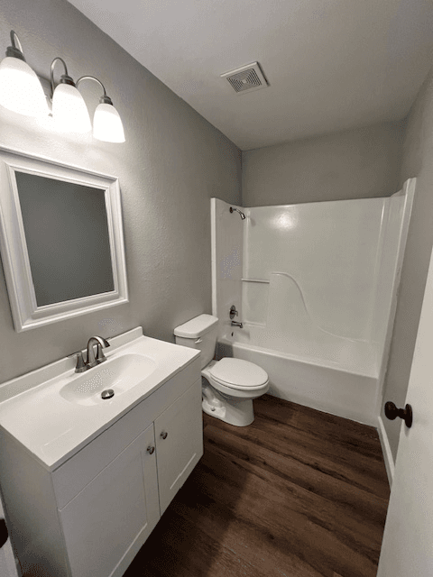 Springdale Multiplex: 302 Trailside Terrace