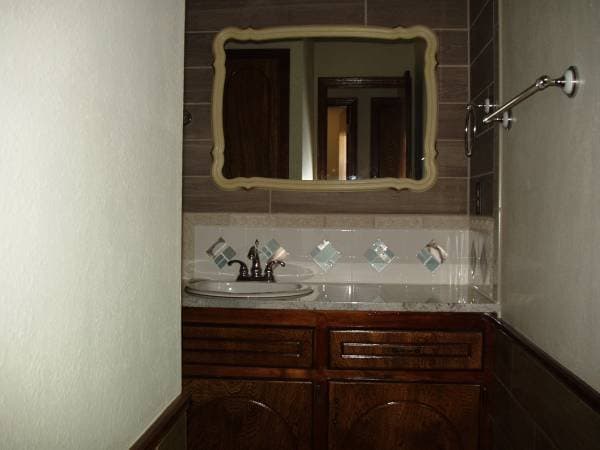 Moore House: 1032 NW 8th St.