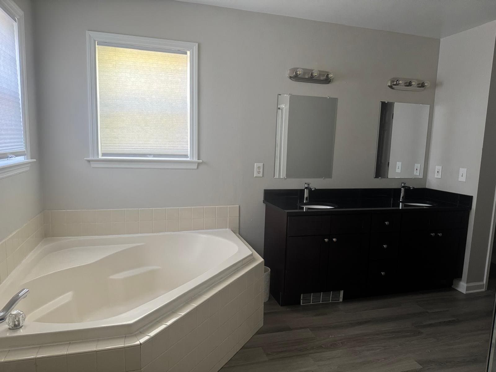 Norwalk House: 32 Southwind Drive