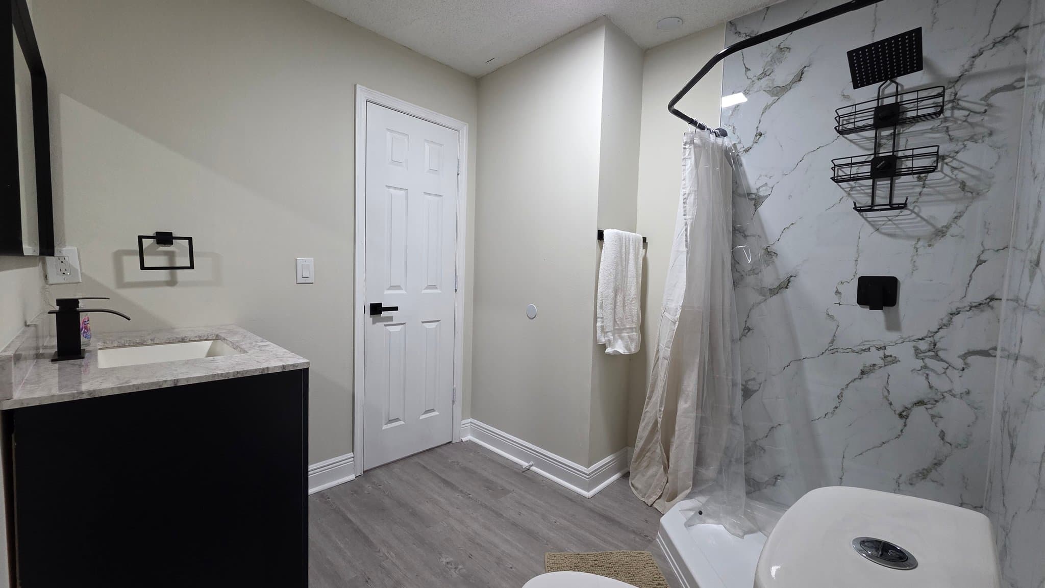 Orlando Single Room: 1343 Poppy Ave.