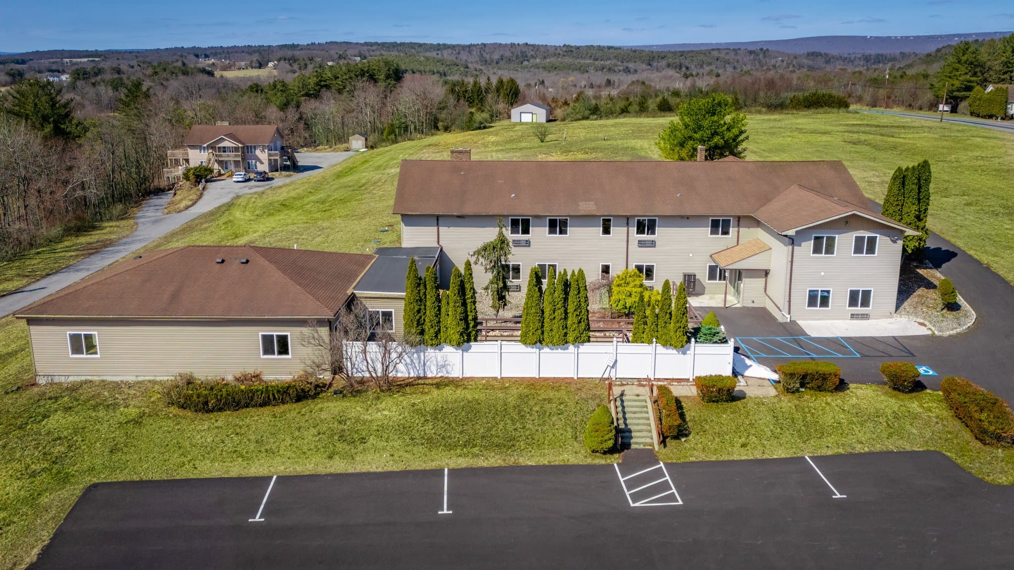 Broadheadsville Apartment: 1111 Weir Lake Road
