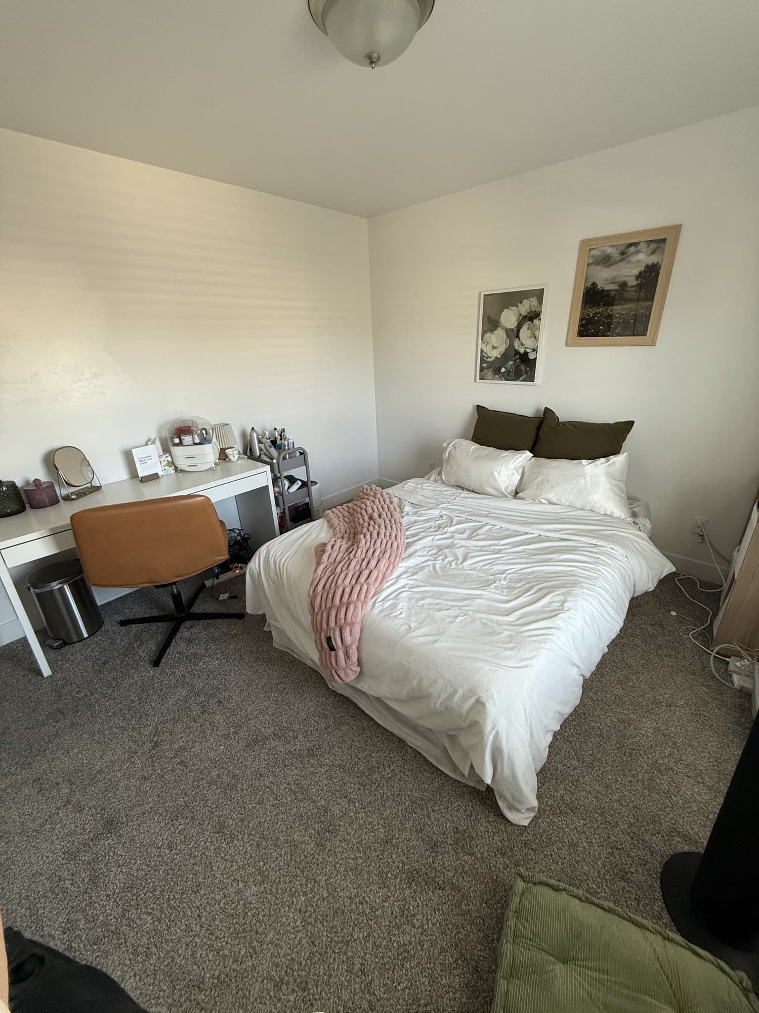 Vineyard House: 428 E 300 N