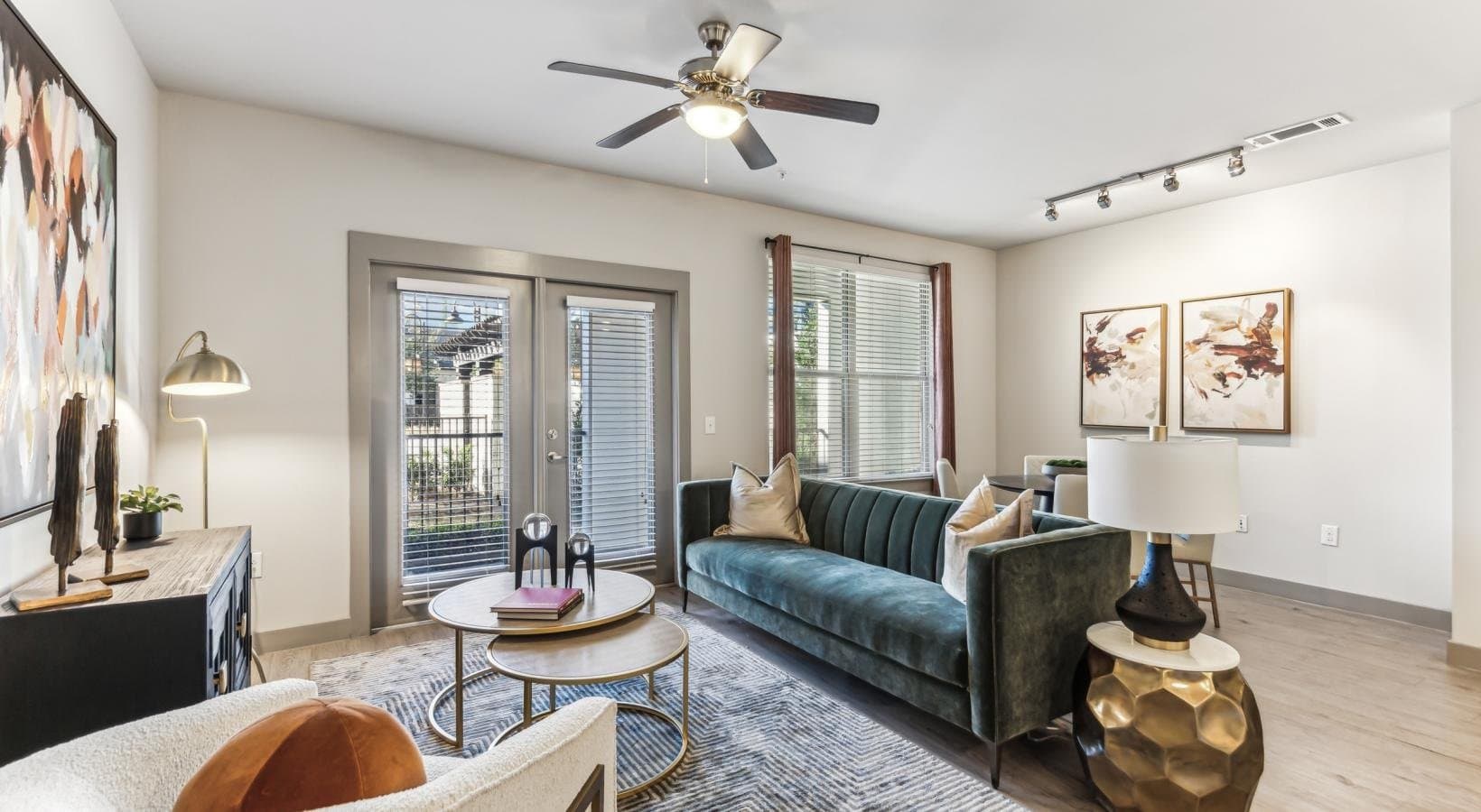 Dallas Apartment: 8169 Midtown Blvd