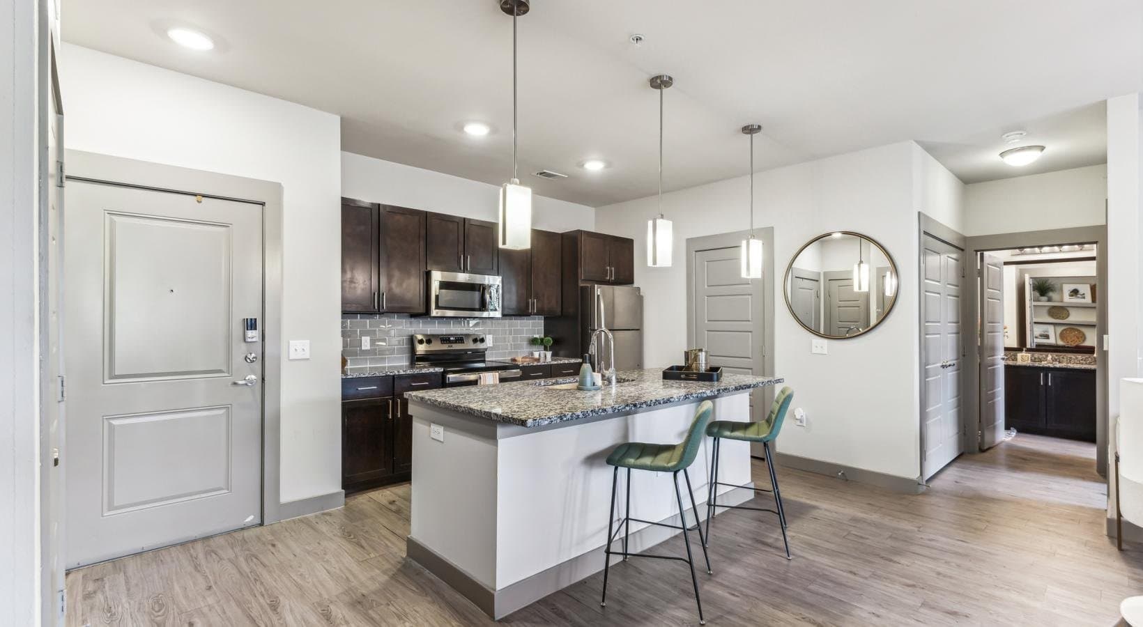 Dallas Apartment: 8169 Midtown Blvd