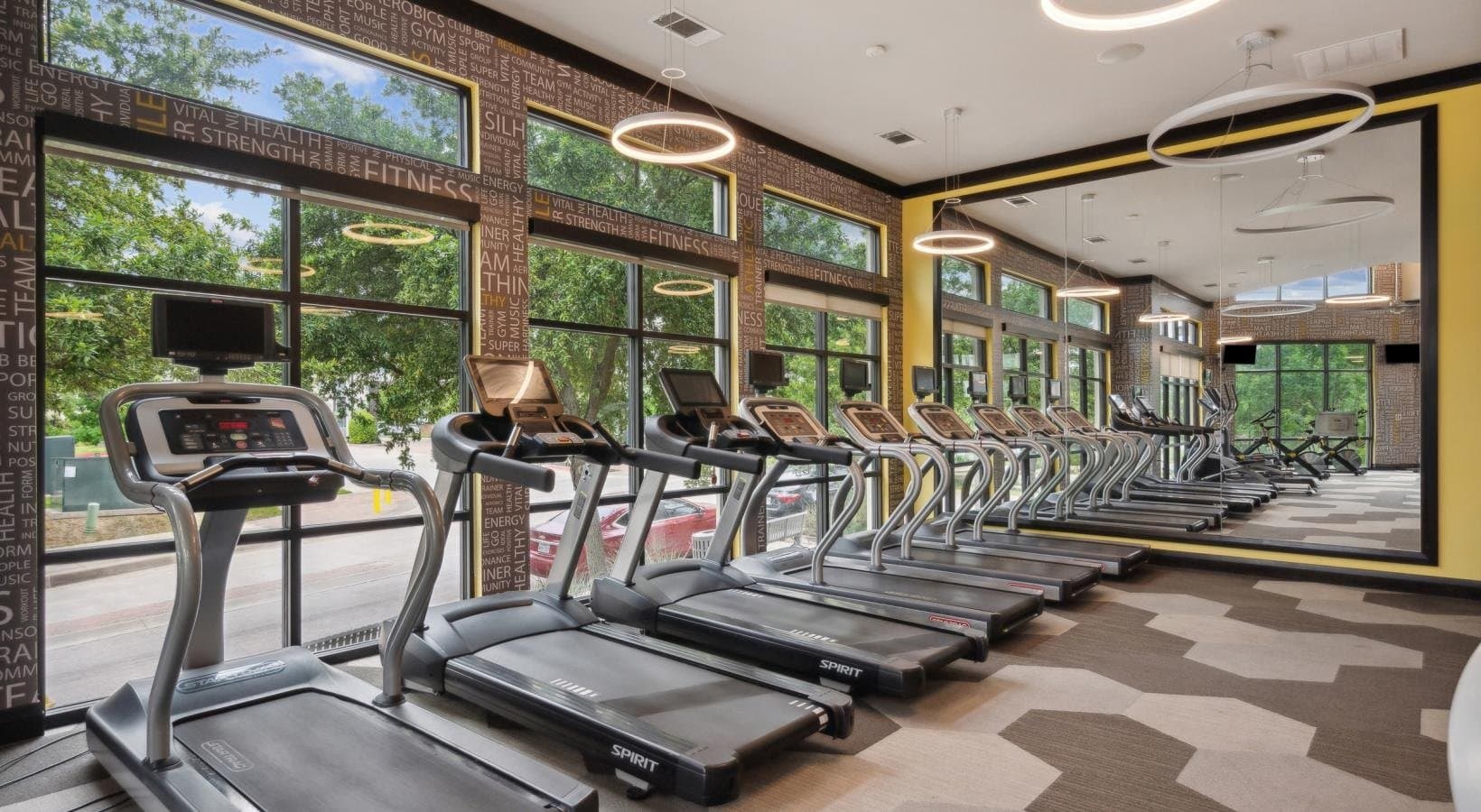 Dallas Apartment: 8169 Midtown Blvd