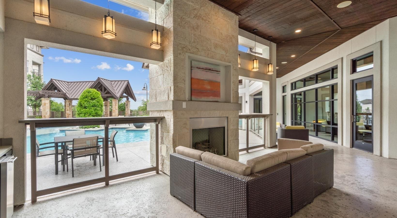 Dallas Apartment: 8169 Midtown Blvd
