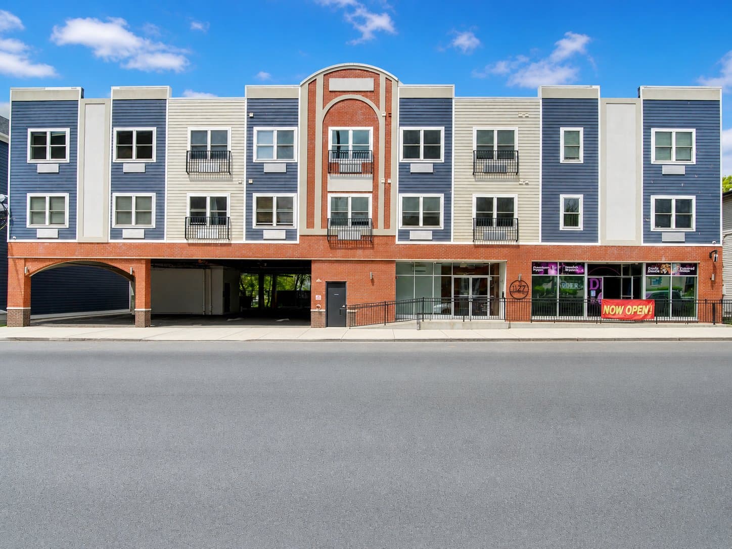 irvington Apartment: 1127 Stuyvesant Ave