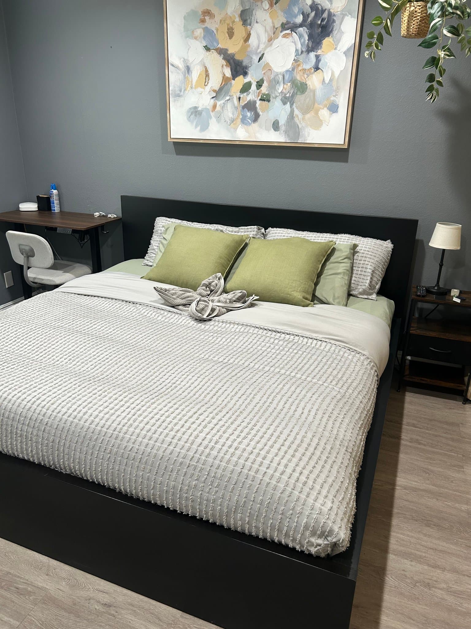 Signal Hill Single Room: 2240 N Legion Dr