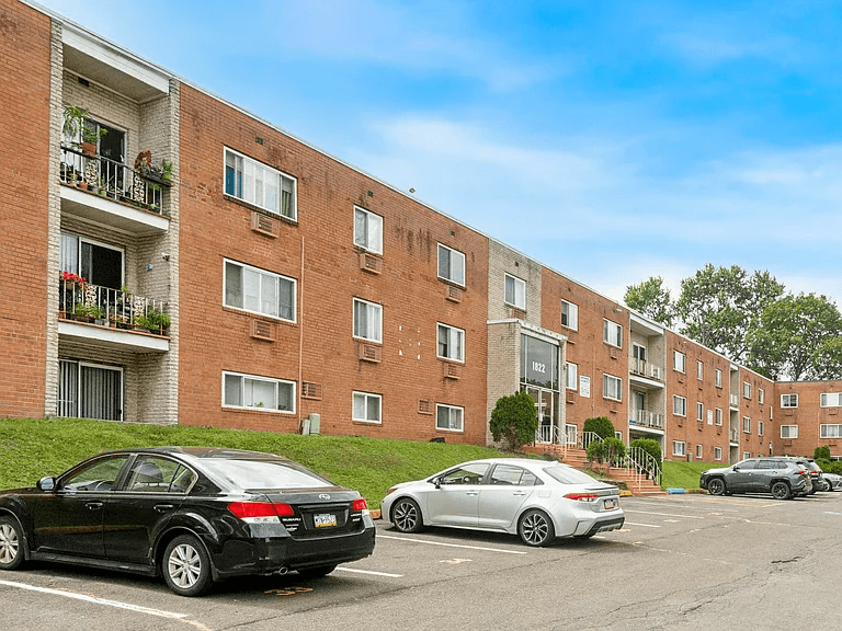 Philadelphia Condo: 1822 Benton St