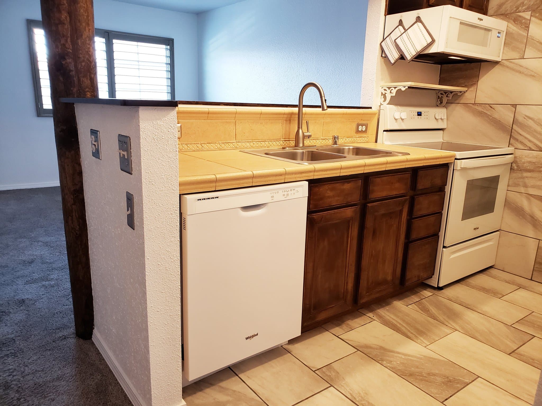 Santa Fe Condo: 2210 Miguel Chavez Road