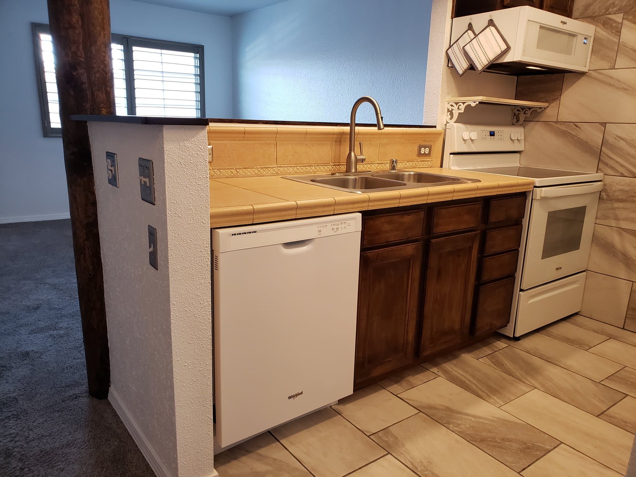 Santa Fe Condo: 2210 Miguel Chavez Road