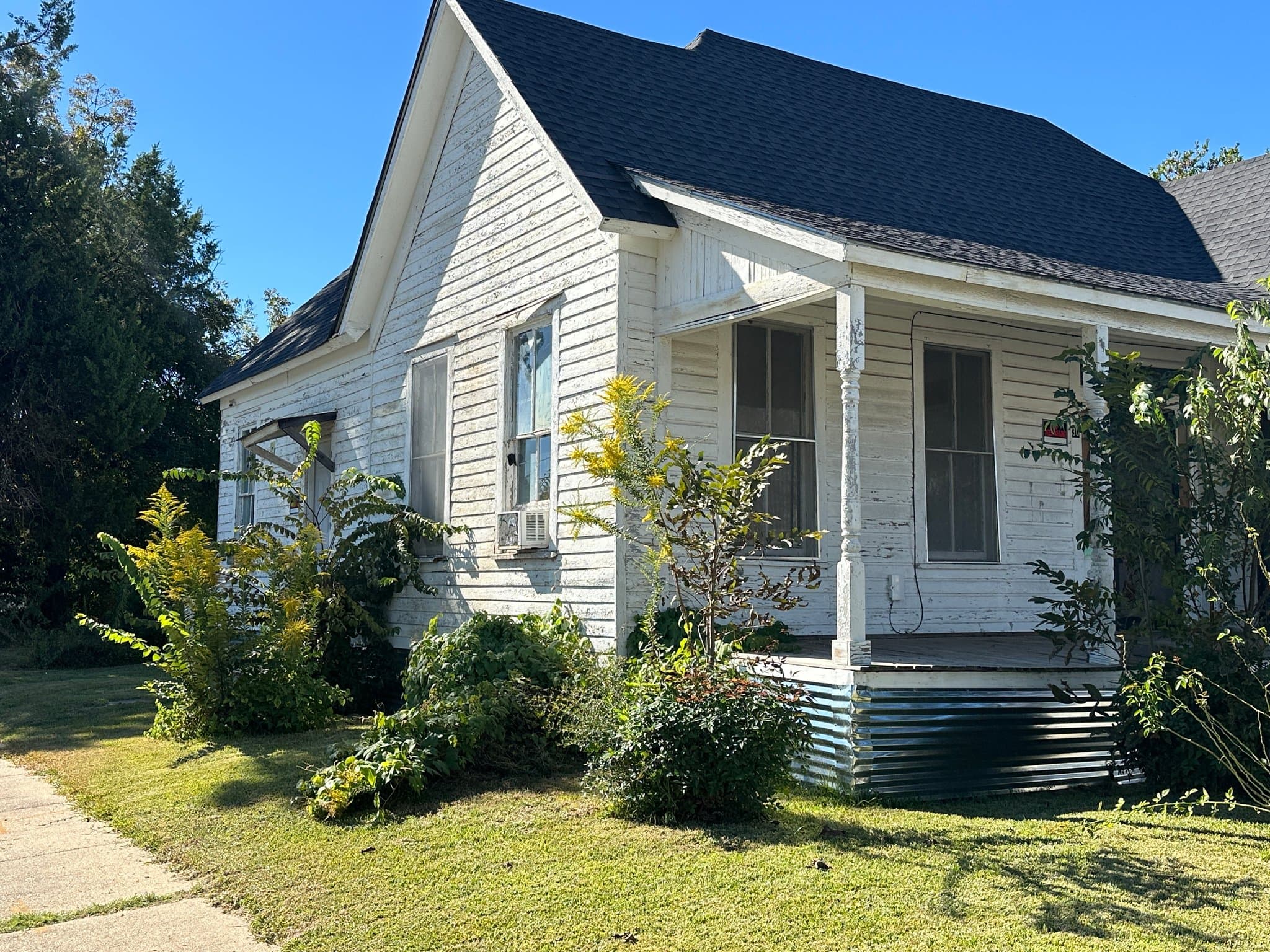 Alexandria House: 30, 16th St.