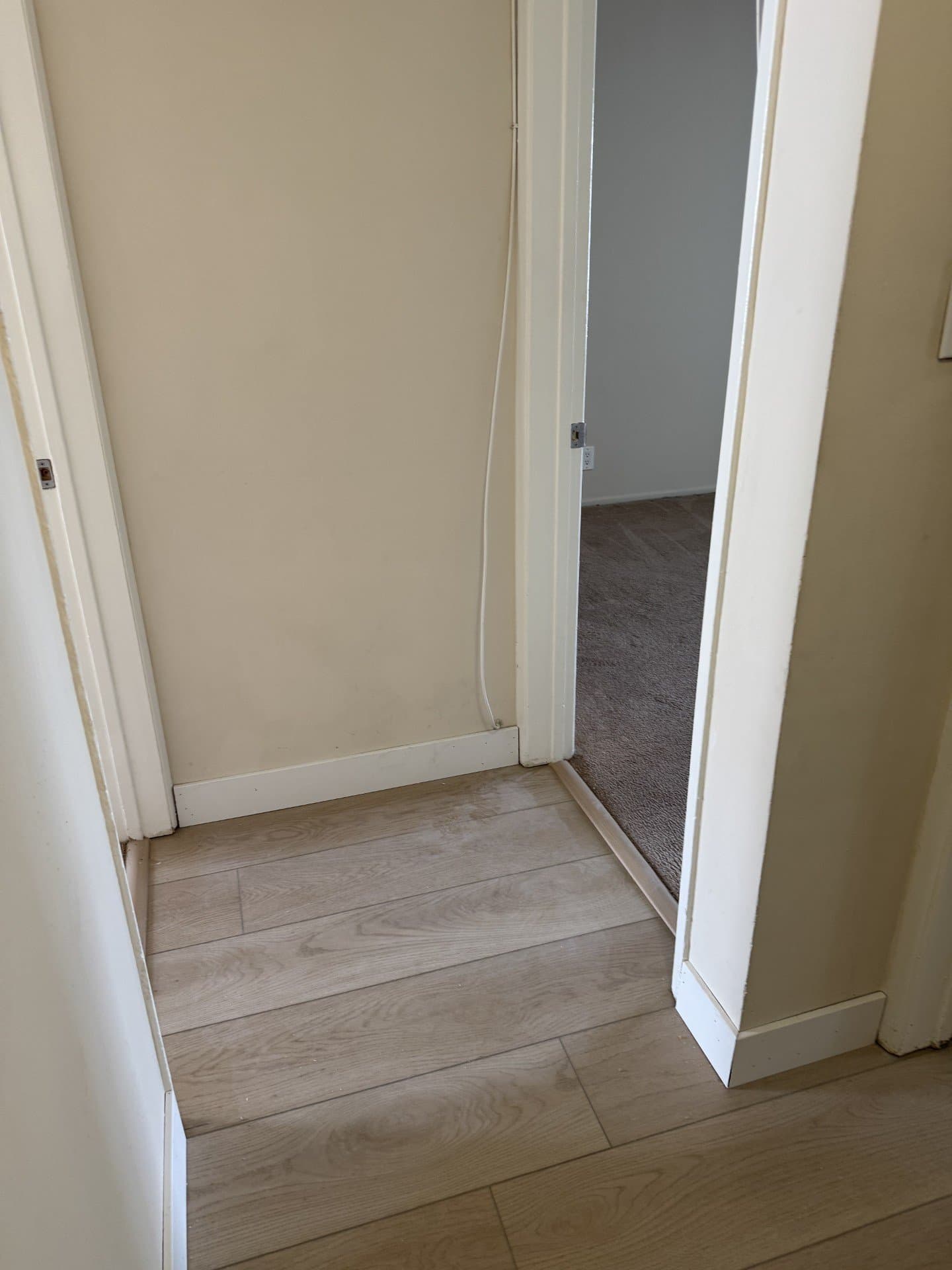 Sherman Oaks Apartment: 4450 Murietta Ave