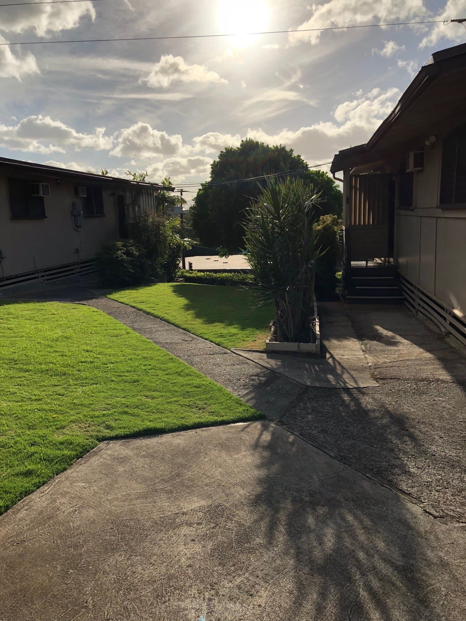 Aiea House: 99-144 Lilia Place