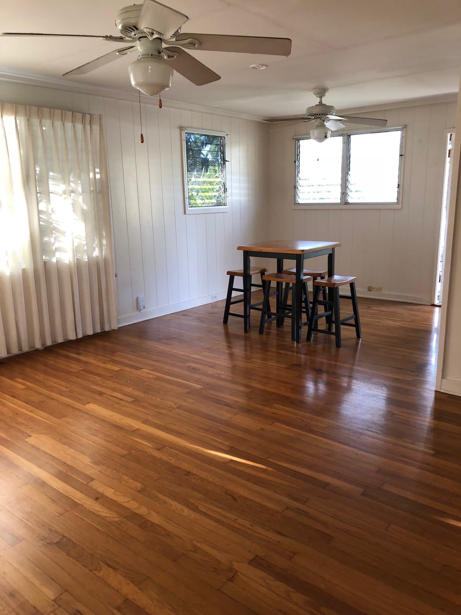 Aiea House: 99-144 Lilia Place