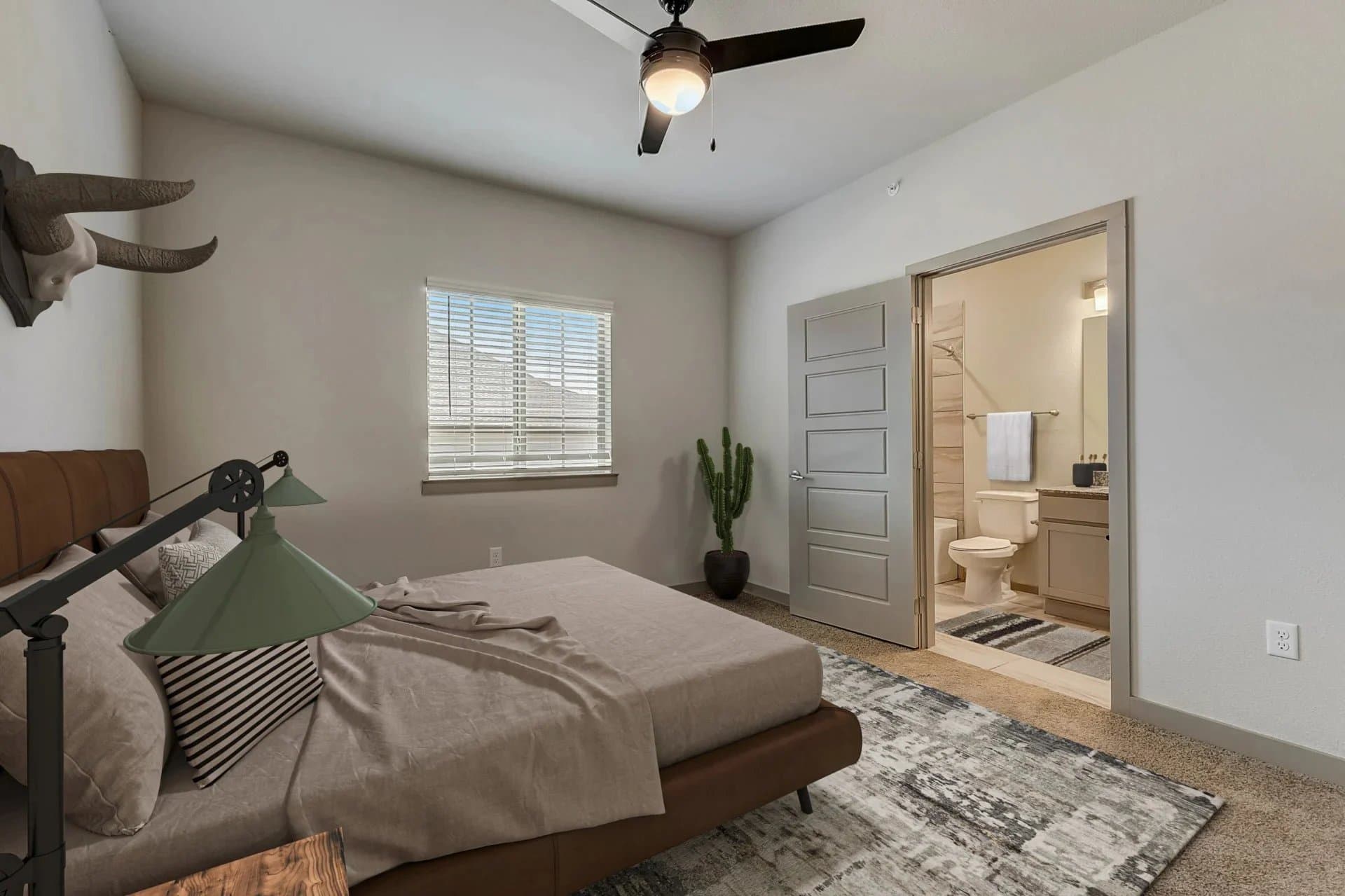 Cleburne Apartment: 4023 N Main St