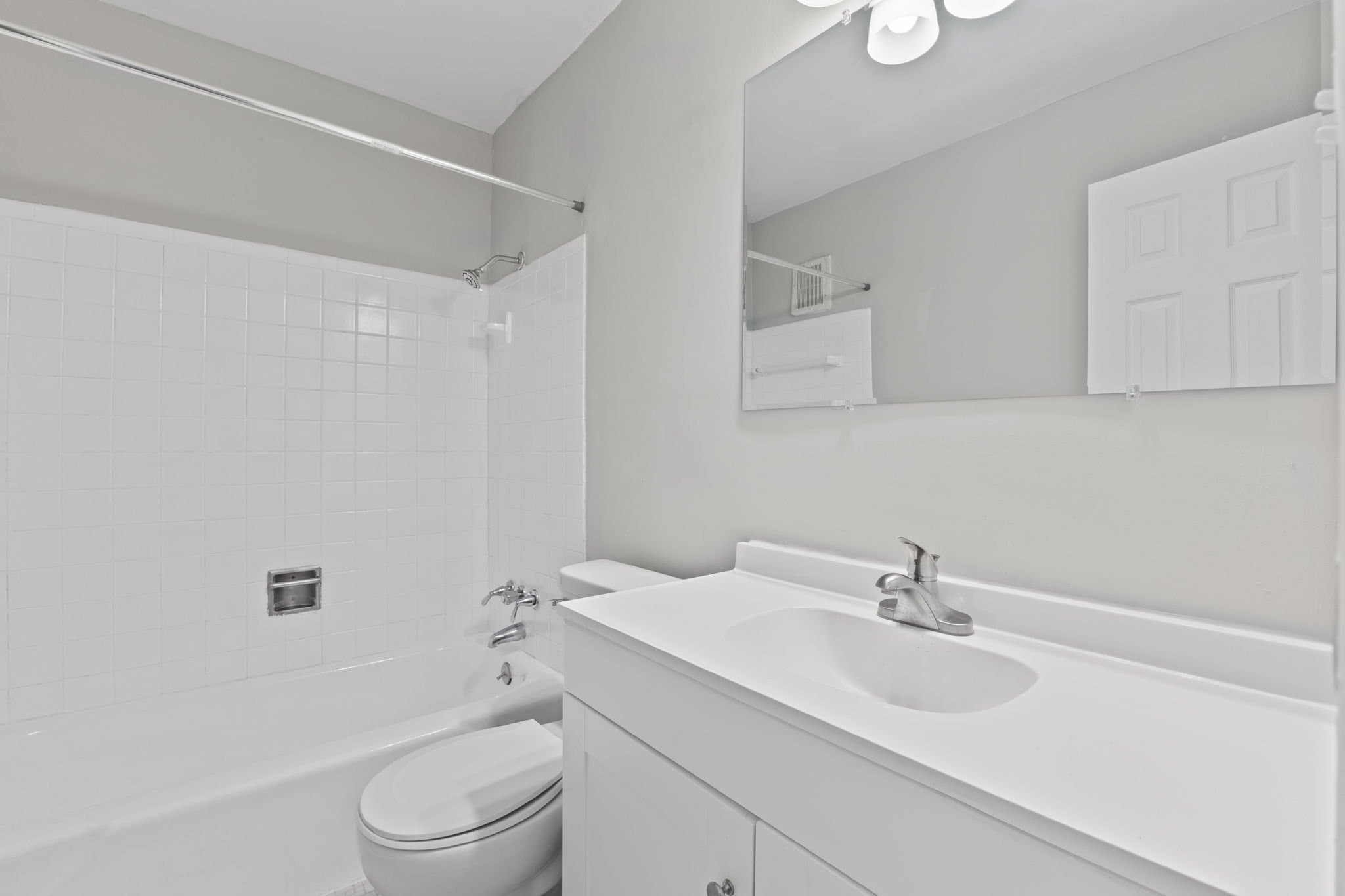 Indianapolis Apartment: 4200 N Arlington Ave, Indianapolis, IN 46226