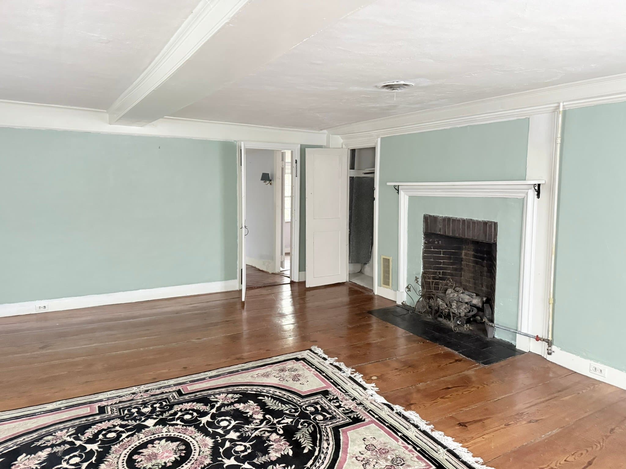 chelmsford Condo: 101 Boston Rd