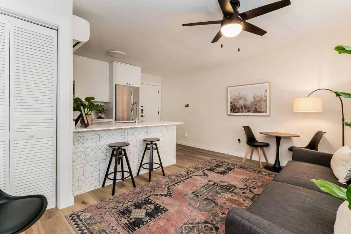 Dallas Apartment: 1519 Annex Ave