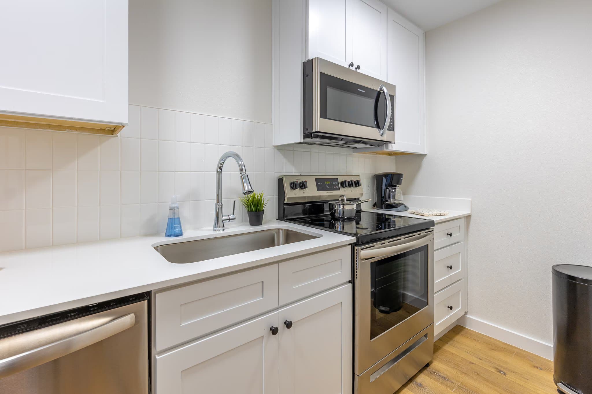 Dallas Apartment: 1519 Annex Ave