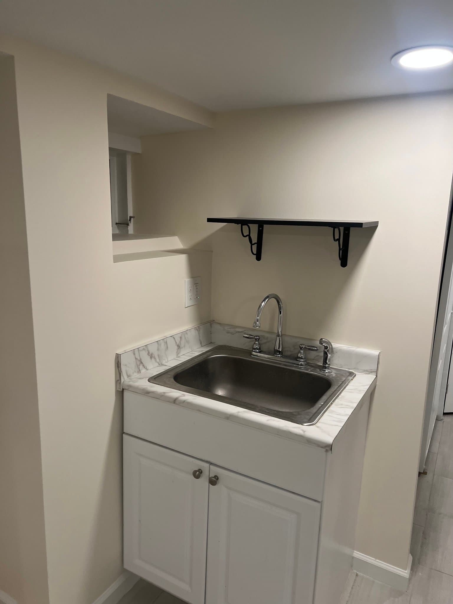 Denville Single Room: 19 Rock Ridge Rd