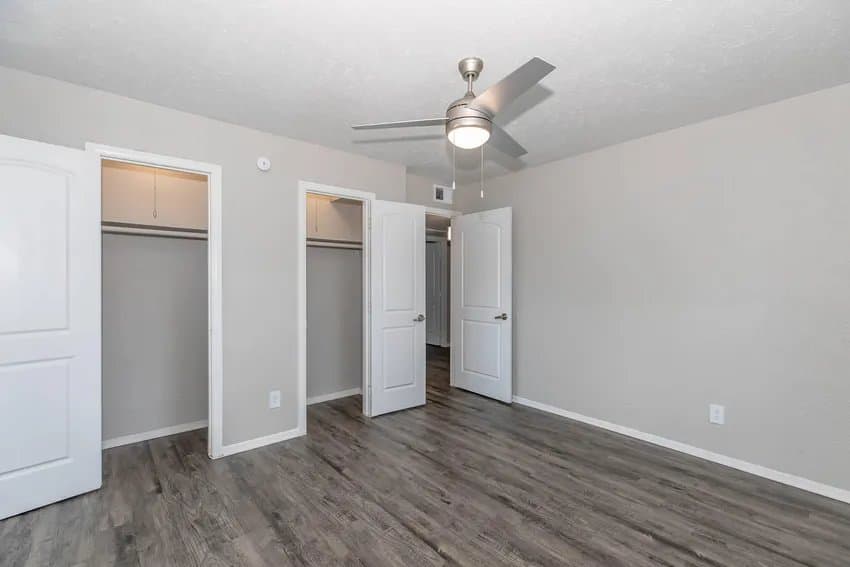 North Richland Hills Apartment: 7913 Harwood Rd