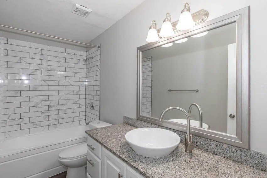 North Richland Hills Apartment: 7913 Harwood Rd