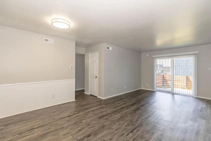 North Richland Hills Apartment: 7913 Harwood Rd