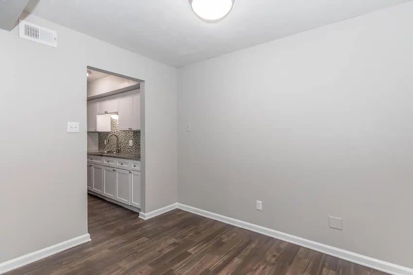 North Richland Hills Apartment: 7913 Harwood Rd