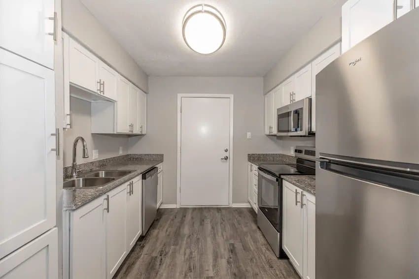 North Richland Hills Apartment: 7913 Harwood Rd