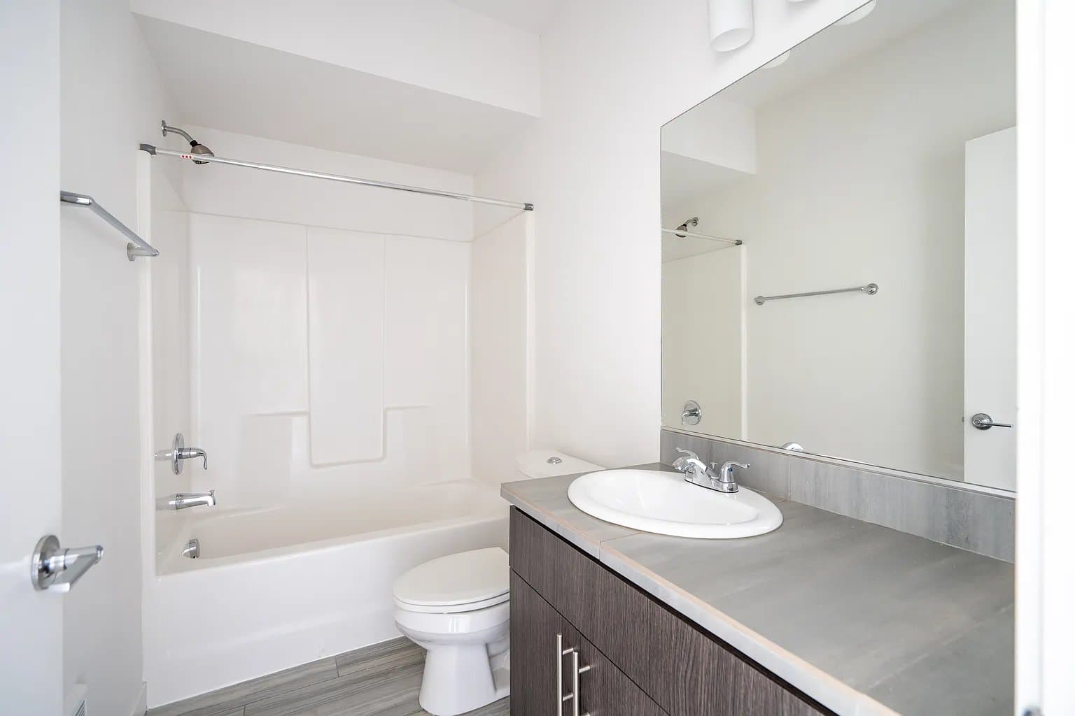 Portland Apartment: 4620 N Maryland Ave