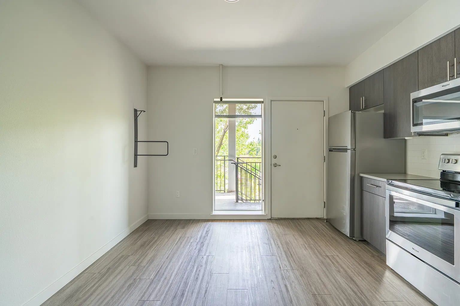 Portland Apartment: 4620 N Maryland Ave