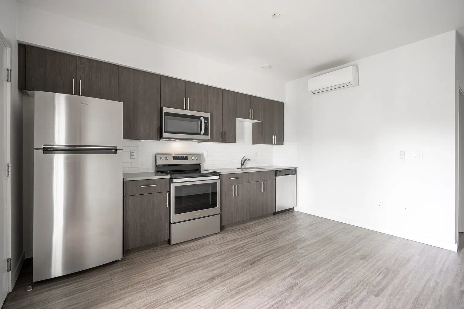 Portland Apartment: 4620 N Maryland Ave