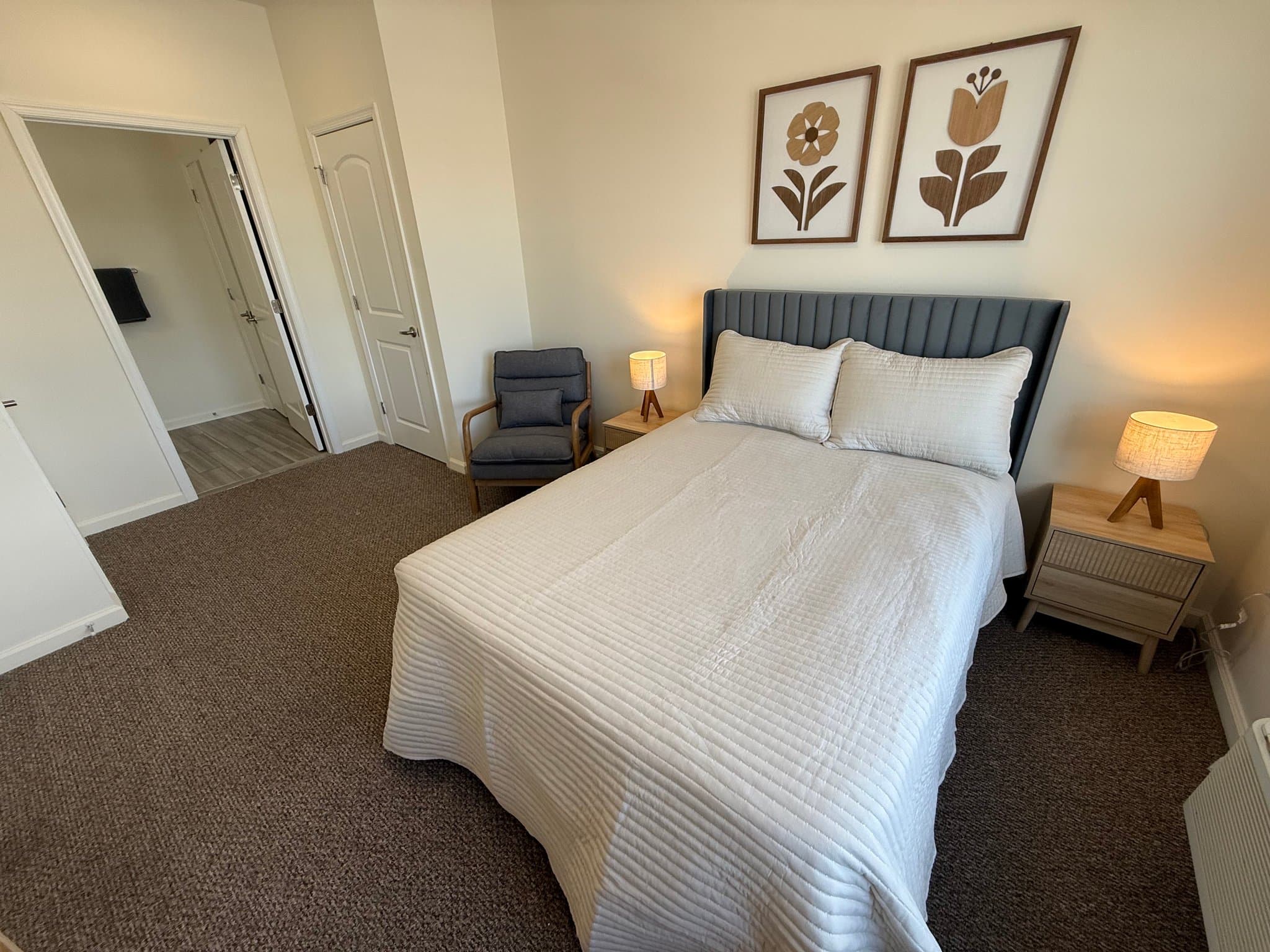 Somerset Apartment: 510 Hamilton St