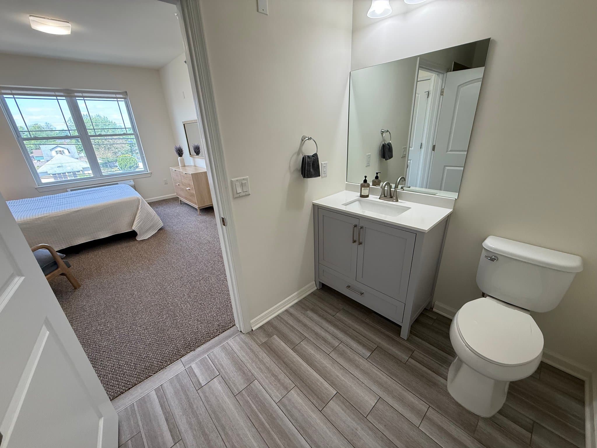 Somerset Apartment: 510 Hamilton St