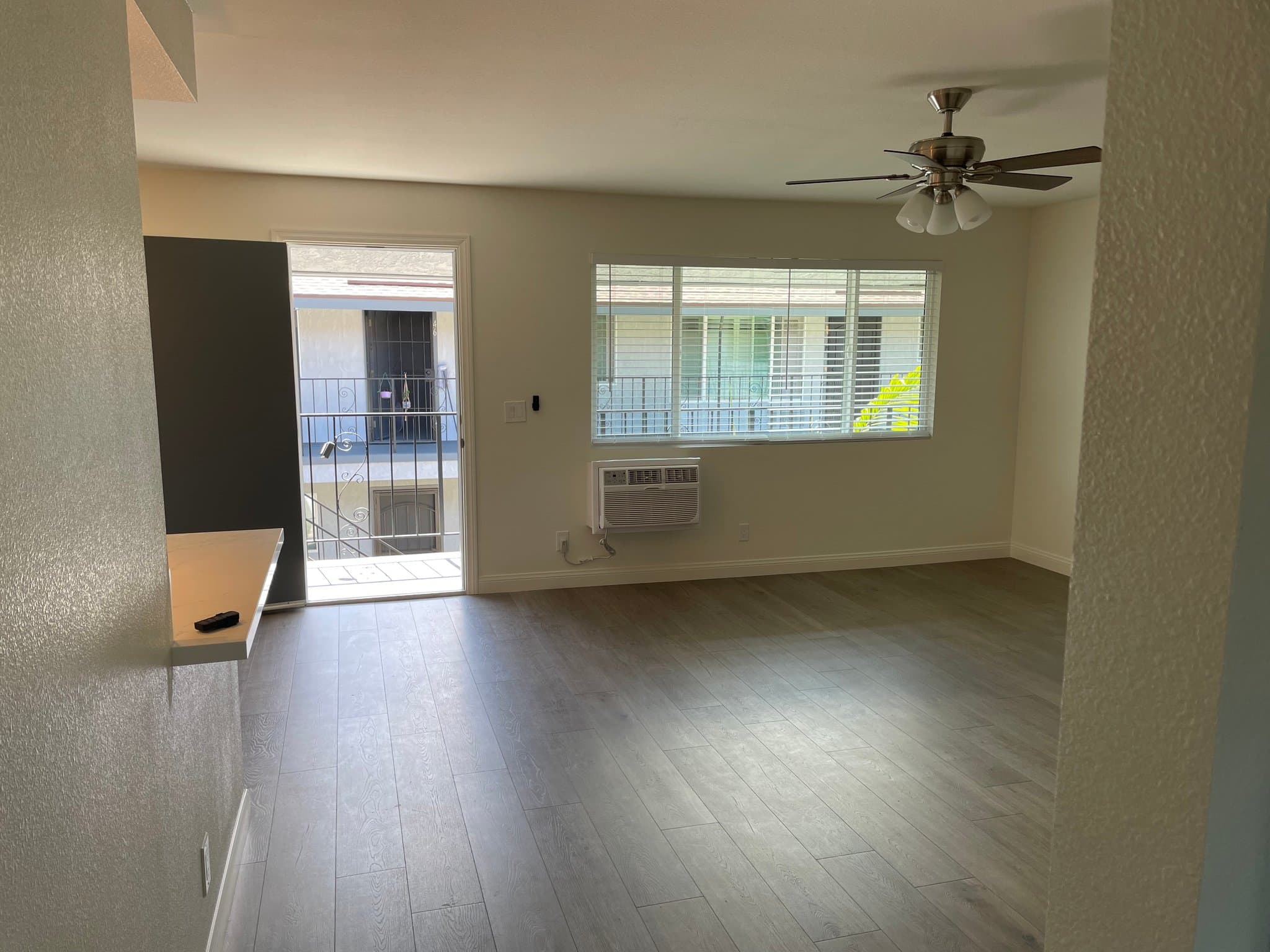 Long Beach Condo: 2890 e Artesia Blvd