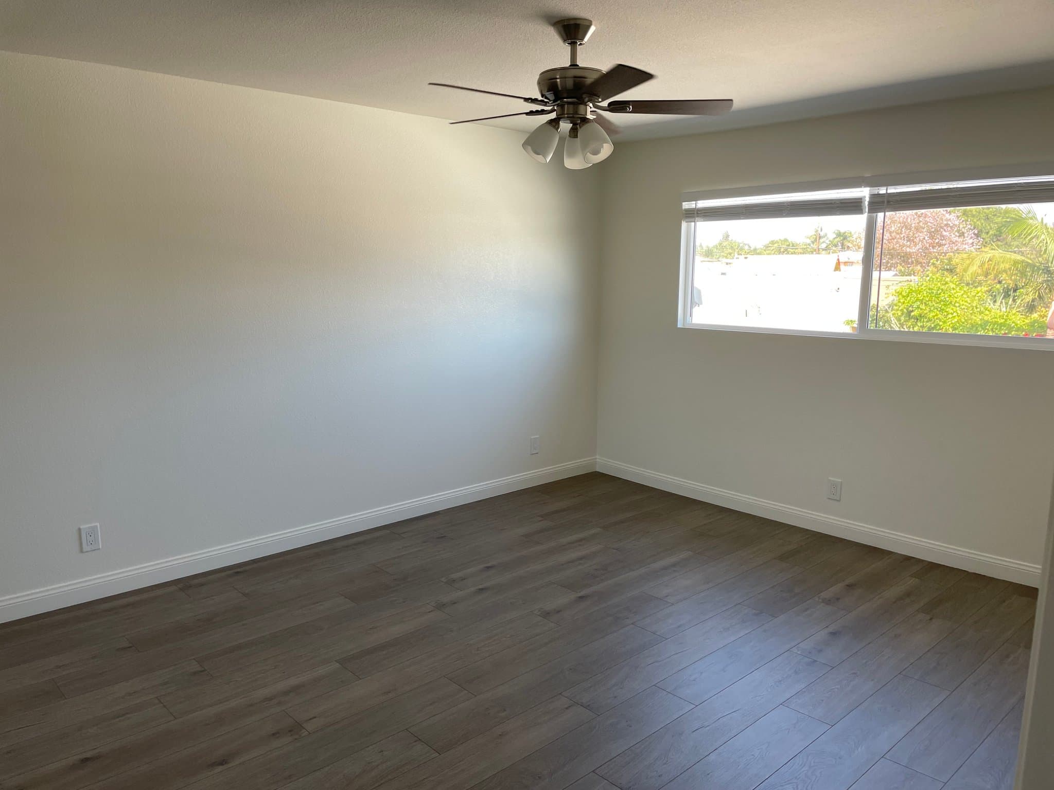 Long Beach Condo: 2890 e Artesia Blvd