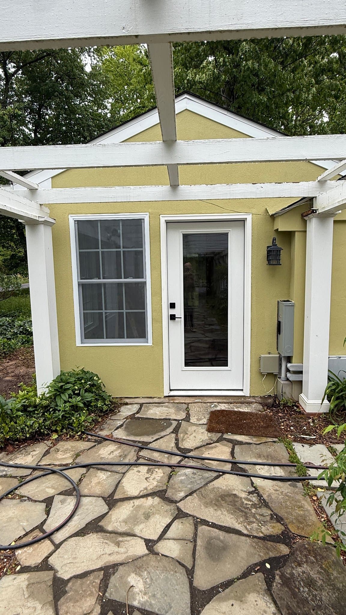 Crownsville House: 702 Defense Hwy