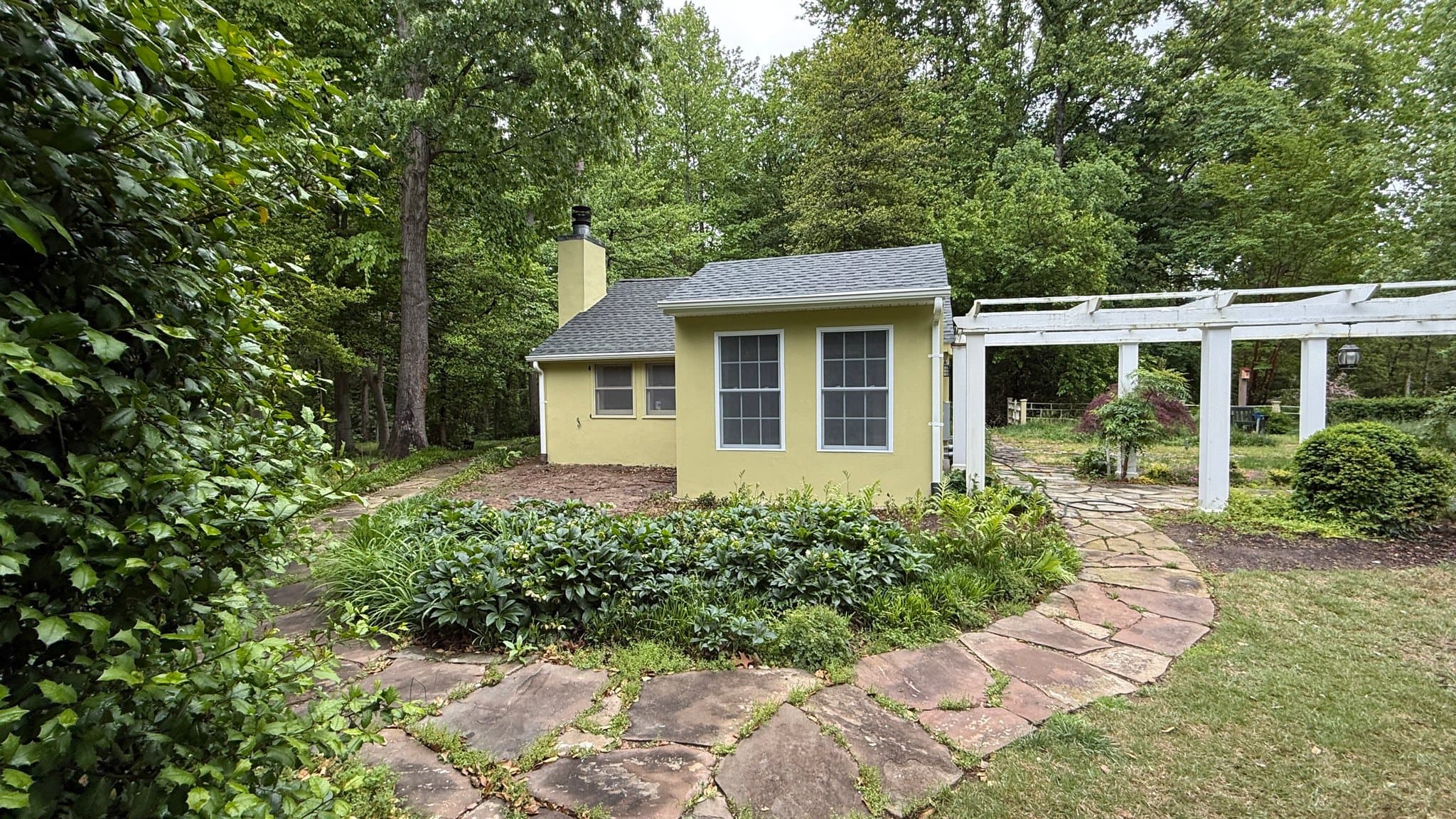 Crownsville House: 702 Defense Hwy