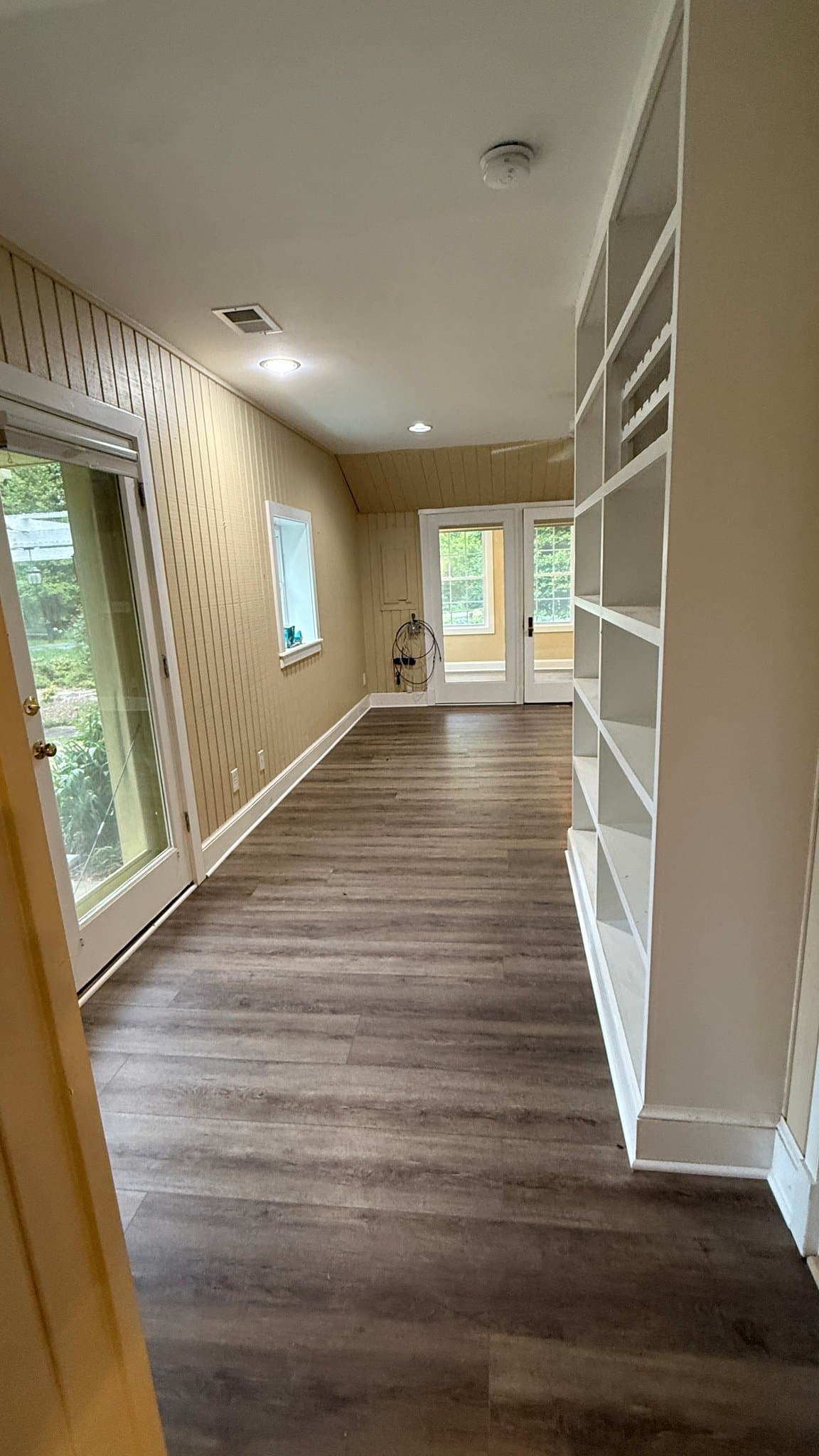 Crownsville House: 702 Defense Hwy