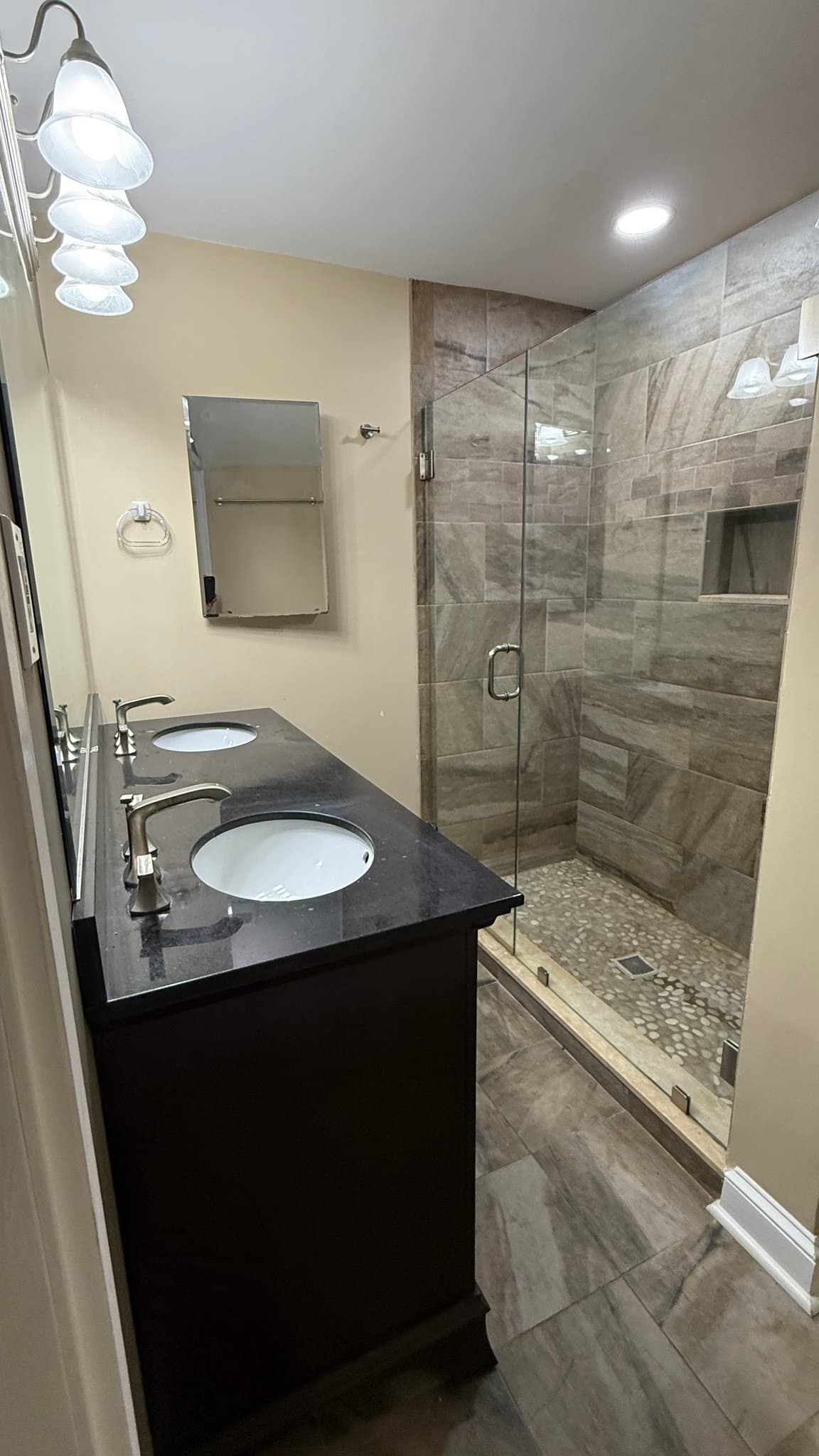 Crownsville House: 702 Defense Hwy