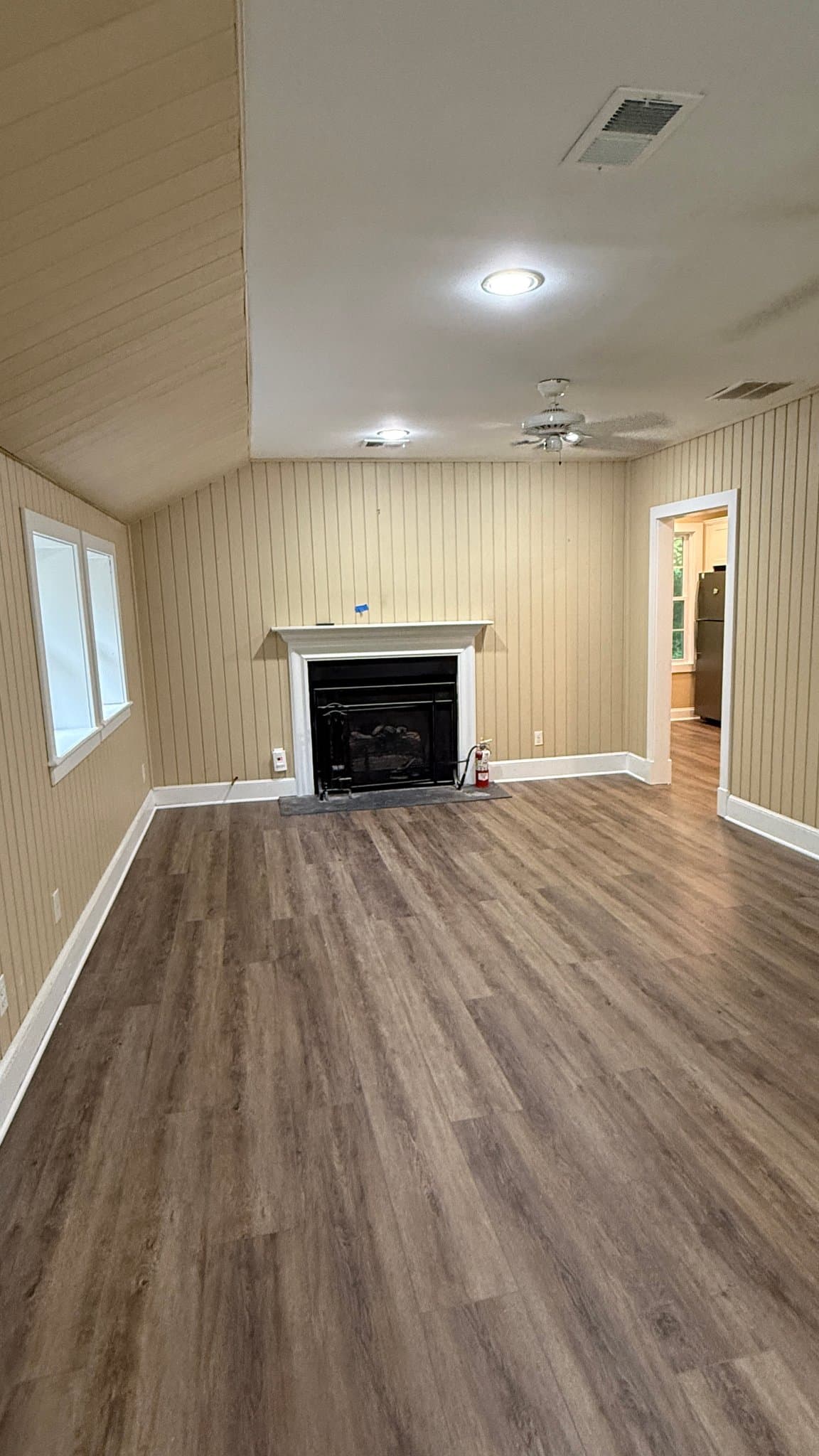 Crownsville House: 702 Defense Hwy