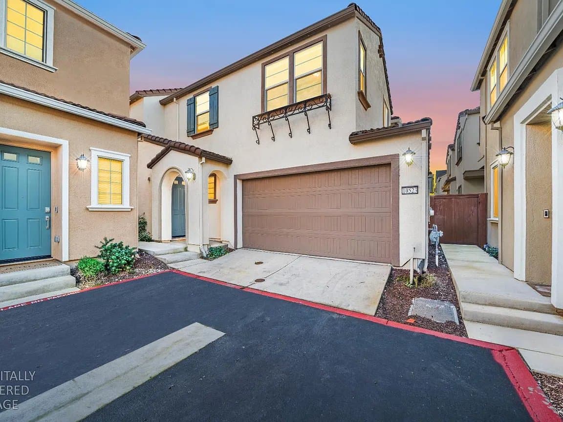Elk Grove Single Room: 10523 Tenor Way