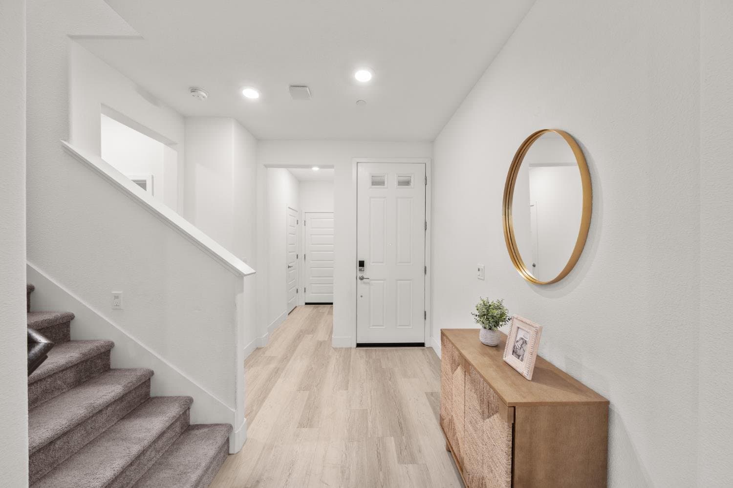 Elk Grove Single Room: 10523 Tenor Way